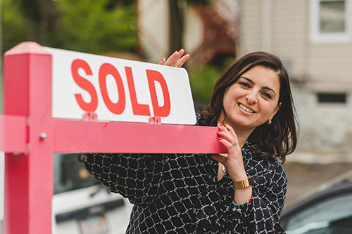 Advertise your real estate sales services to local Kelowna area customers.
